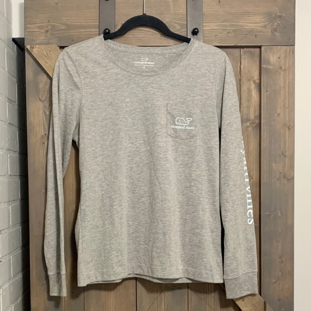 Vineyard Vines long sleeve top